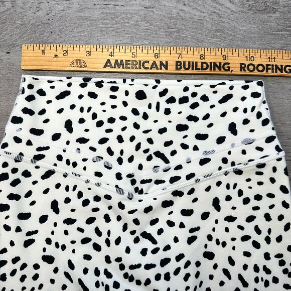 Vitality Kingdom Collection Snow Leopard Leggings Size Small - Picture 6 of 10